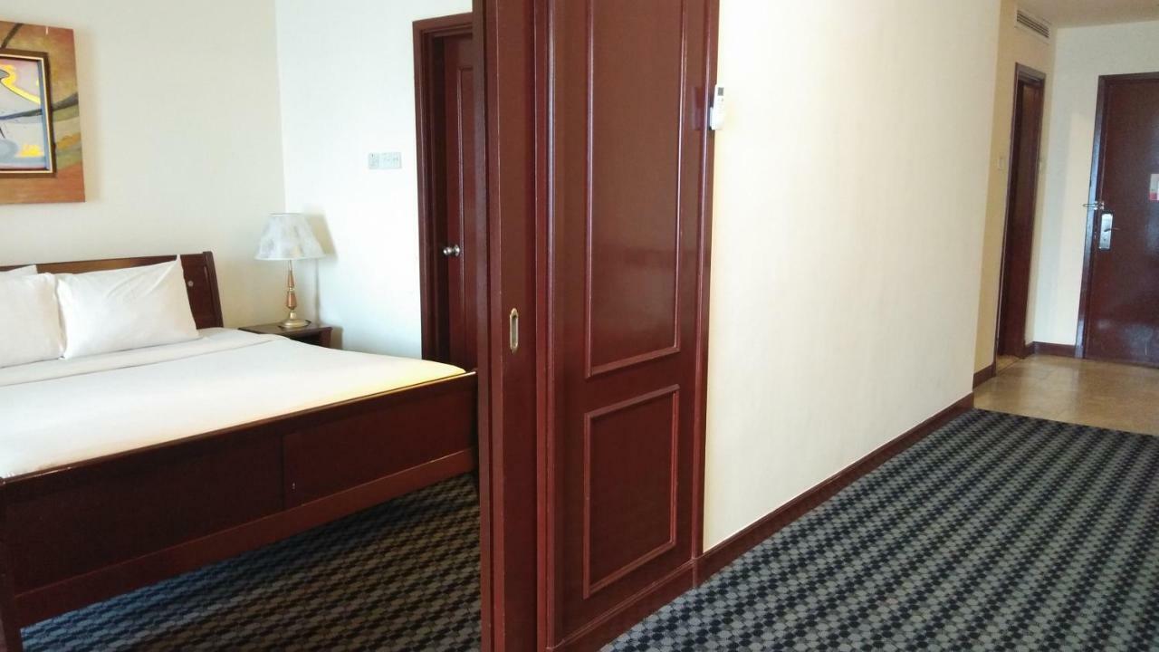 Best Service Suite At Times Square Kuala Lumpur Exterior photo